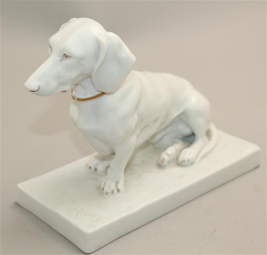 A Fraureuth porcelain figure of a Dachshund, modelled by Oskar Pflug, c.1919-26, 18cm